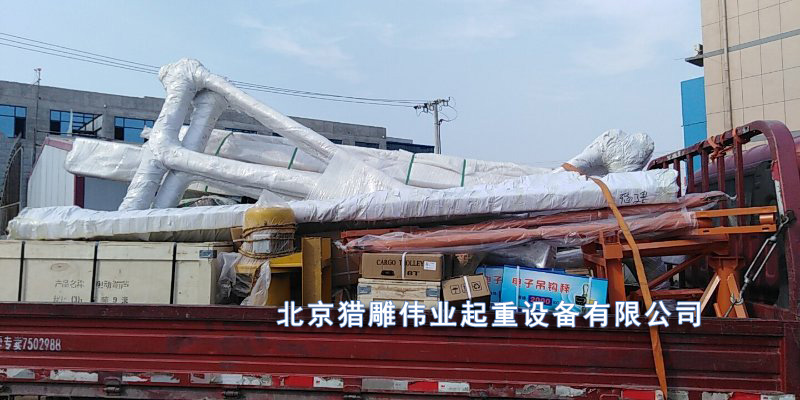 客戶要求龍門(mén)吊產(chǎn)品裝貨實(shí)拍圖